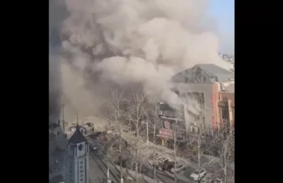  बीजिंग के पास इमारत में धमाके के बाद लगी आग, एक शख्स की मौत; 22 घायल