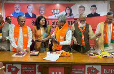 उत्तराखंड की कवियित्री ने प्रधानमंत्री की लिखी कविताओं का किया गढ़वाली में अनुवाद, साझा किया ये अनुभव