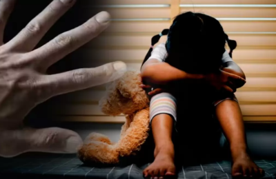 जब खून से लथपथ कपड़ों में घर पहुंची बच्ची, सात साल की मासूम के साथ दुष्कर्म, मां को सुनाई मामा की करतूत