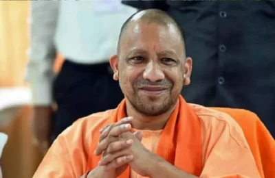 तीसरे चरण के रण में योगी ने खूब बहाया पसीना, हर सीट पर प्रचार के लिए पहुंचे सीएम