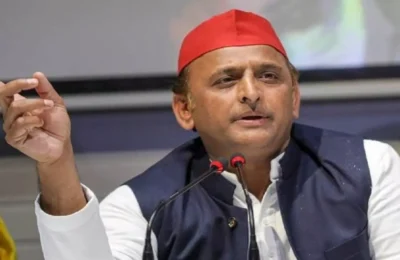 सपा ने जारी की प्रत्याशियों की एक और लिस्ट, मिर्जापुर सीट से बदला प्रत्याशी; भाजपा के बागी सांसद पर लगाया दांव