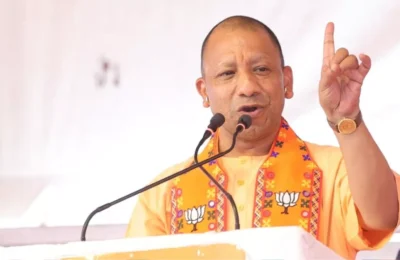 ‘सपा के लोग यहां पिकनिक मनाने आ रहे, चुनाव बाद इंग्लैंड घूमने चले जाएंगे’, आजमगढ़ में सीएम योगी ने विपक्ष पर साधा निशान