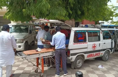 ढाबे की बेंच पर बैठते ही बेहोश हो गया ट्रक चालक, लोग पानी के छींटे मारते रहे, लेकिन तब तक…