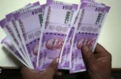 बहाना बनाने में छात्रों से दो कदम आगे यूपी के गुरुजी, पर चालबाजी नहीं आई काम; 50 का वेतन रोका