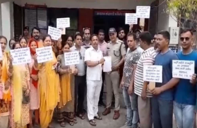 नशेड़ियों और अतिक्रमणकारियों से परेशान ऋषिकेश की जनता, पुलिस को ज्ञापन देकर की काईवाई की मांग