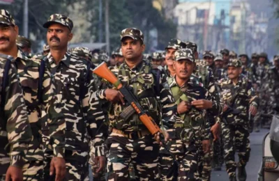 CRPF के 85 साल के इतिहास में पहली बार हुआ ये काम, खानसामों और जलवाहकों को लेकर दिया यह निर्देश