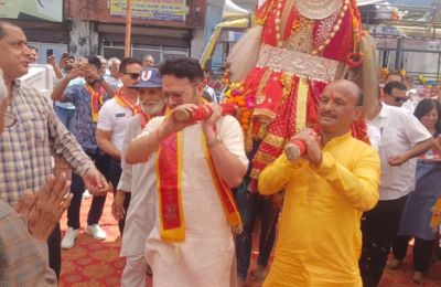 काशीपुर पहुंची विश्वनाथ जगदीशशिला डोली रथयात्रा, भक्तों ने किया भव्य स्वागत