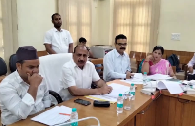 अल्पसंख्यक आयोग ने की जनसुनवाई, लापरवाही पर अफसरों को लगाई फटकार, मुकदमे की दी चेतावनी