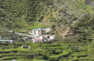 बदरीनाथ उपचुनाव: सबसे ऊंचाई पर द्रोणागिरी पोलिंग बूथ, पोलिंग पार्टी को पार करनी होगी 10 किमी की खड़ी चढ़ाई