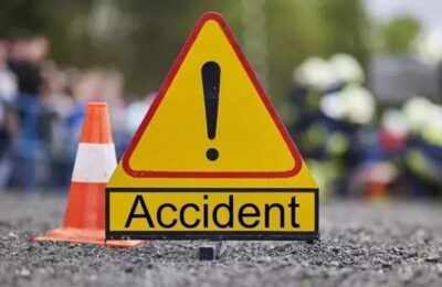 दो की मौके पर मौत, एक ने अस्‍पताल में तोड़ा दम मीरजापुर में हाईवे पर सुबह की सैर करने गए तीन लोगों को ट्रक ने रौंदा