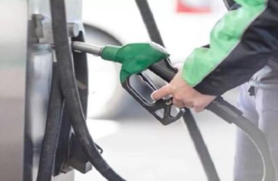 पेट्रोलियम डीलर्स की हड़ताल के आगे झुकी पाकिस्तान सरकार ।