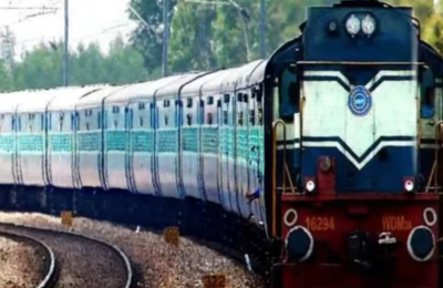 नाबालिग ने ठुकराया प्रपोजल, सिरफिरे ने ट्रेन के सामने धक्का देकर उतारा मौत के घाट; गिरफ्तार