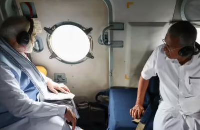 भूस्खलन प्रभावित क्षेत्र का पीएम मोदी ने किया हवाई सर्वेक्षण, पीड़ितों से भी करेंगे मुलाकात
