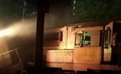 रायबरेली में मालगाड़ी और रेल इंजन के बीच आमने-सामने हुई टक्कर, पटरी से उतरा इंजन