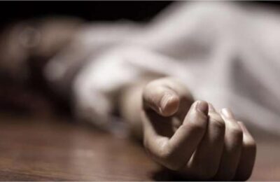 भदोही: जिले में सपा विधायक के आवास पर, एक 18 वर्षीय युवती नाजिया ने लगाई फांसी