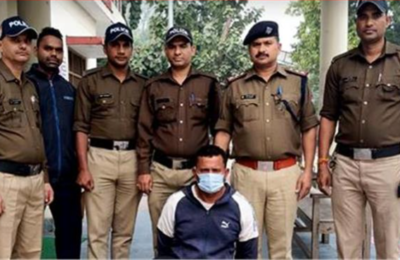 20 हजार के इनामी बदमाश गिरफ्तार, लूट और रंगदारी सहित कई आपराधि‍क मामले हैं दर्ज