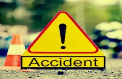 अल्मोड़ा: हल्द्वानी से जागेश्वर दर्शन को आए श्रद्धालुओं का वाहन खाई में गिरा ,चार घायल