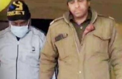 नैनीतालः पुलिस की फर्जी वर्दी पहने दबंगई दिखाने और मारपीट मामले में व्यक्ति को किया गिरफ्तार