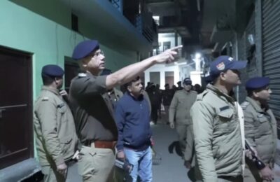 रुद्रपुर : एसएसपी मणिकांत मिश्रा ने 300 पुलिस कर्मियों के साथ, यूपी के फतेहगंज पश्चिम में नशा तस्करों के खिलाफ सर्जिकल स्ट्राइक