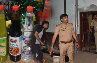 बरेली: घर में घुसी तो वहां भारी मात्रा में टोमैटो, मिर्ची, सिरका सॉस बनता मिला; घर में चल रहा ये धंधा