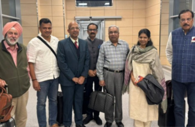 लैंडिंग से पहले हुआ ड्रोन अटैक, बाल-बाल बचा भारतीय सांसदों का डेलिगेशन