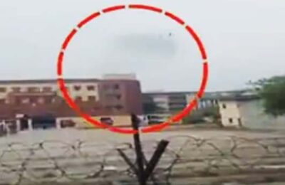 भारत-पाक टेंशन के बीच लाहौर में 35-40 मिनट तक सीरियल ब्लास्ट