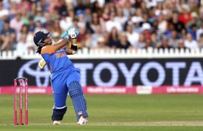 21 साल की ‘पावरहाउस’ ऋचा घोष ने इंग्लैंड को चौंकाया, T20 में रचा ऐतिहासिक कीर्तिमान