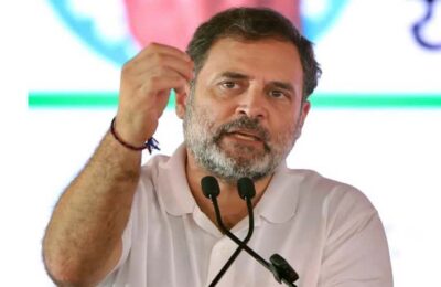 चुनाव आयोग ने ‘वोट चोरी’ के आरोप पर लोकसभा में विपक्ष के नेता राहुल गांधी को अल्टीमेटम दिया