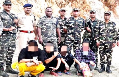 चारों कैदी नेपाल Gen Z आंदोलन के दौरान हिंसक प्रदर्शन के बीच जेल से फरार, भारतीय सीमा में घुसपैठ करते हुए दबोचा