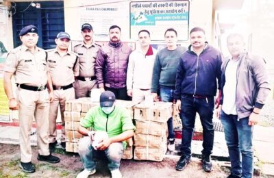 18 पेटी अंग्रेजी शराब के साथ शराब तस्कर गिरफ्तार