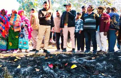 हरैया कलां गांव में नहर किनारे मिला व्यक्ति का जला हुआ शव : सूचना मिलने पर पुलिस मौके पर पहुंची