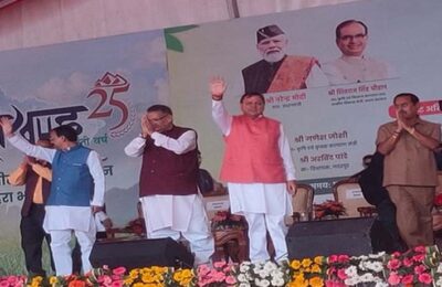 राज्य स्थापना के 25 वर्ष पर पंतनगर में CM धामी ने किया किसान सम्मेलन का उद्घाटन