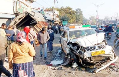 खौफनाक सड़क हादसा : ट्रक ने छह वाहनों को मारी टक्कर, दुकानें क्षतिग्रस्त