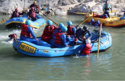 प्रदेश में राफ्टिंग गाइडों के लिए प्राथमिक चिकित्सा का अभ्यास अनिवार्य, आयु सीमा इज़ाफ़ा पर भी समझौता