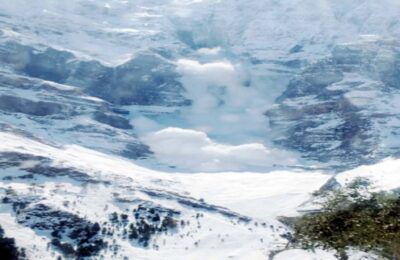 उत्तराखंड में हिमस्खलन का खतरा, प्रशासन ने इमरजेंसी अलर्ट किया जारी