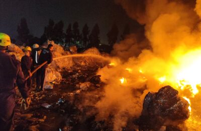 रुद्रपुर में कबाड़ गोदाम बना आग का गोला, राहत कार्य पूरा