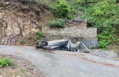 चकराता में दर्दनाक सड़क हादसा : अनियंत्रित कार पलटी, 24 वर्षीय युवक की मौत